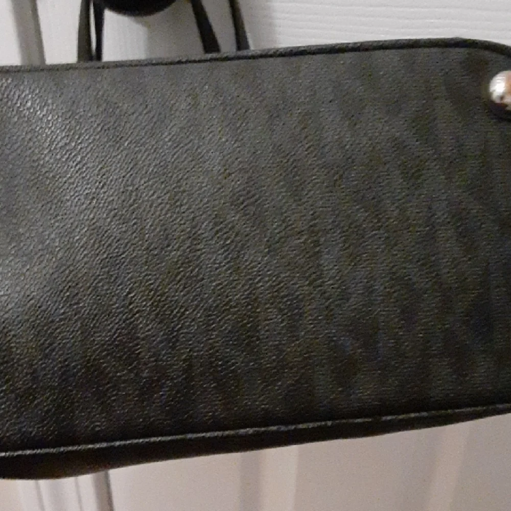 Michael Kors Black Tote Bag - Picture 10 of 12